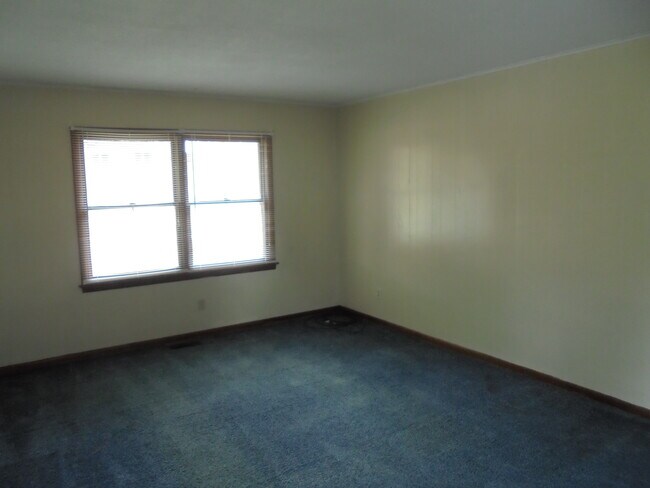Building Photo - 525 N Enterprise St