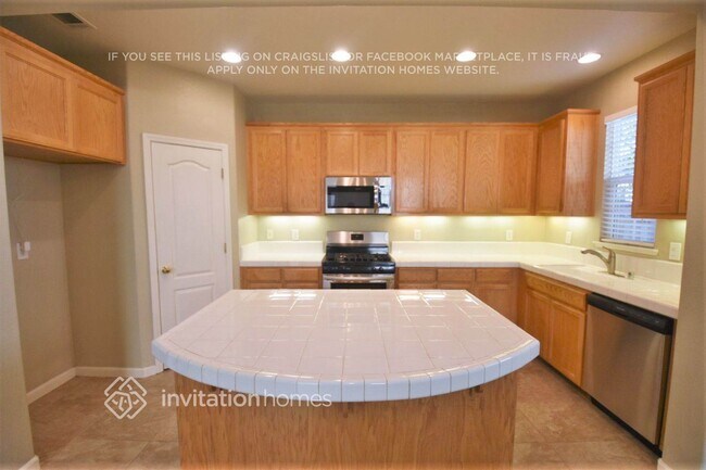 Foto del edificio - 1010 Liberty Dr