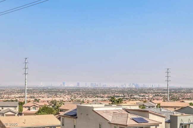 Building Photo - 10783 Searchers Ave