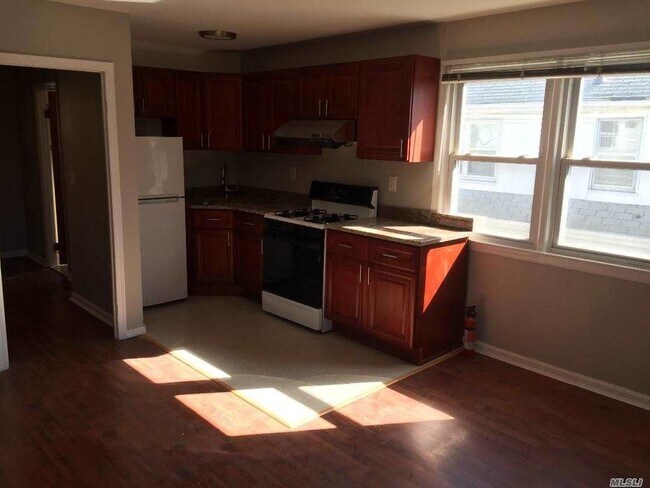 Foto del edificio - 157-15 46th Ave