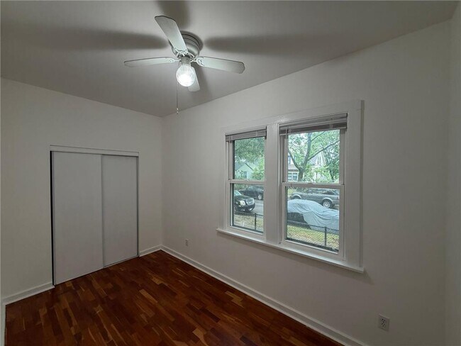 Foto del edificio - 3023 N Queen Ave