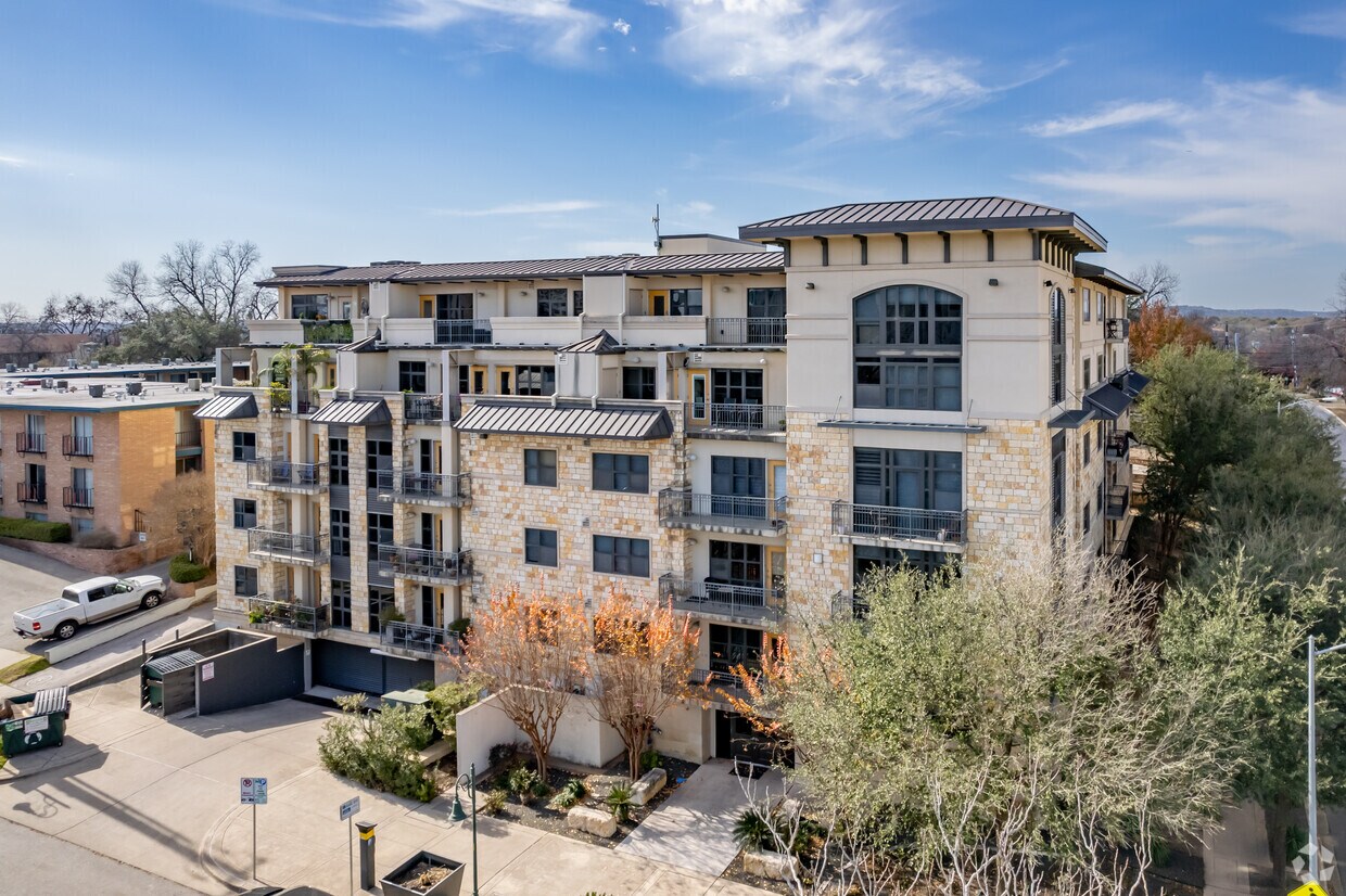 Primary Photo - Park West Residences