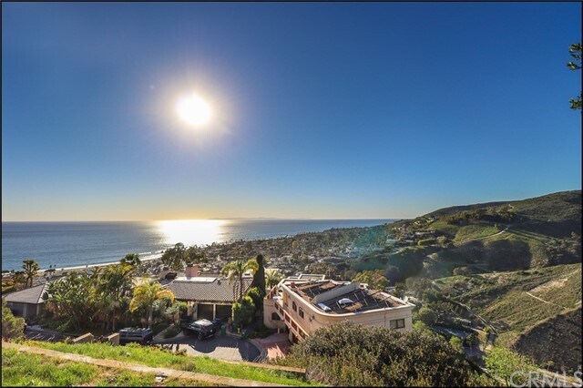 Foto principal - 1330 Coronado Dr