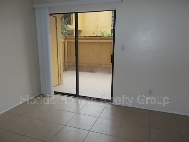 Foto del edificio - 2905 Winkler Ave