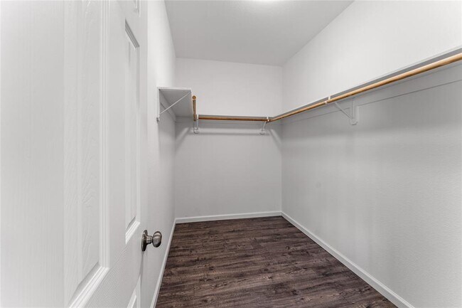 Building Photo - 5779 Belarbor St