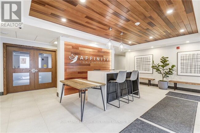 Photo du bâtiment - 340-340 Plains Rd E