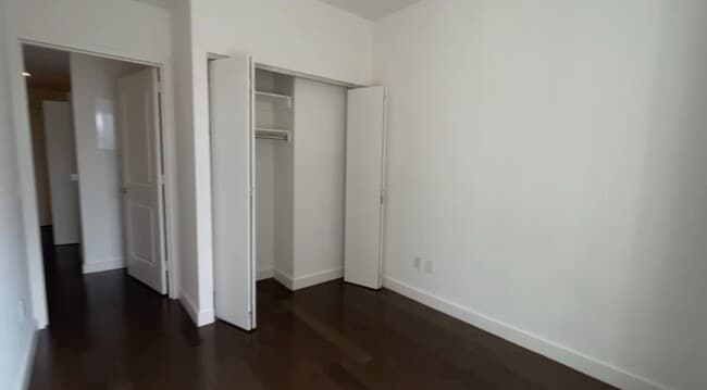 Building Photo - 111 John St