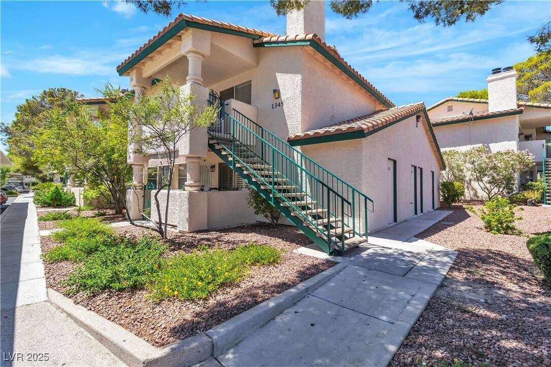 Foto principal - 1345 Cinder Rock Dr