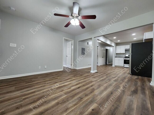 Foto del edificio - 1799 Shirley St SW