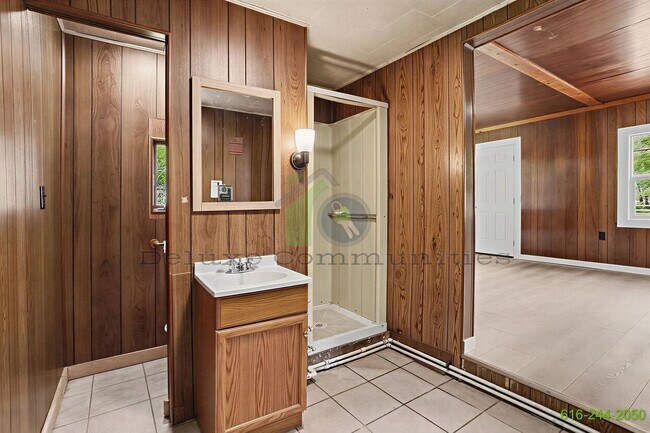 Foto del edificio - 4206 S Shore Dr