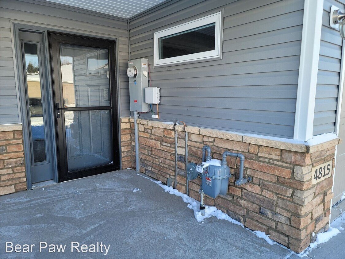 Primary Photo - 4 br, 3 bath House - 4815 Kester St