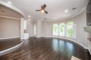 Primary Photo - 4311 Childress St