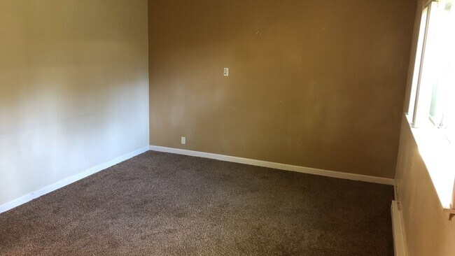 Foto del edificio - 225 NW Tingley St