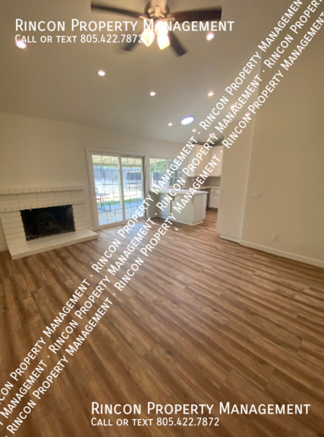 Foto del edificio - 4 Bedroom 2 Bathroom Camarillo Gem!!!