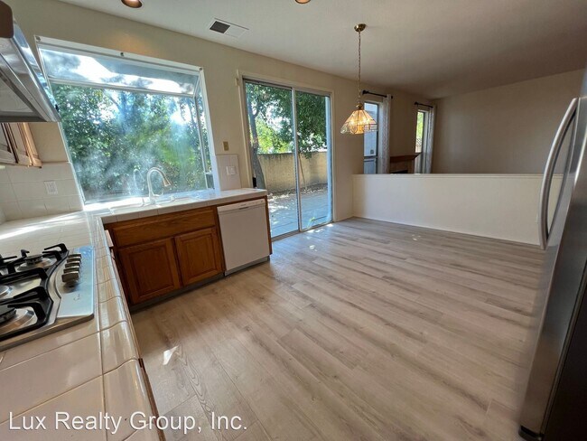 Foto del edificio - 4 br, 3 bath House - 1459 Maxwell Way