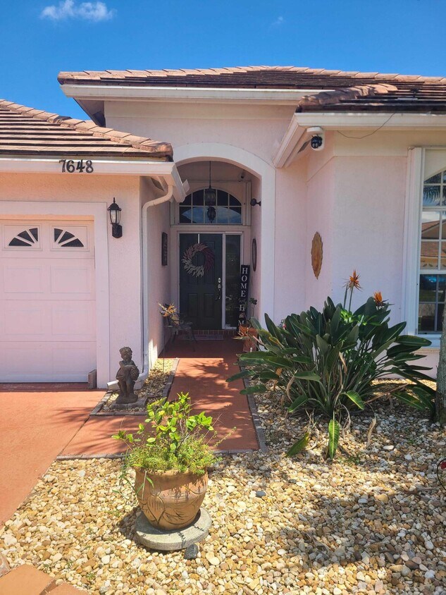 7648 Oakboro Dr, Lake Worth, FL 33467 House for Rent in Lake Worth