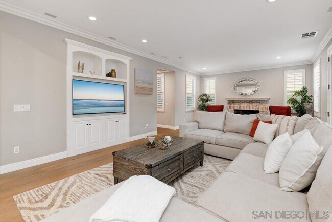 Building Photo - 15677 Via Montecristo