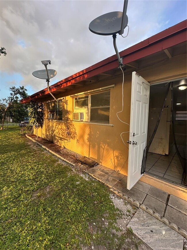 Building Photo - 5797 Flagler St