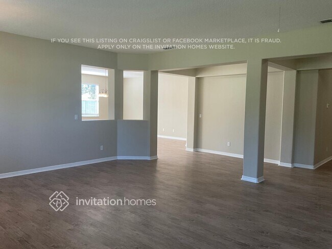 Building Photo - 4702 Barbados Loop