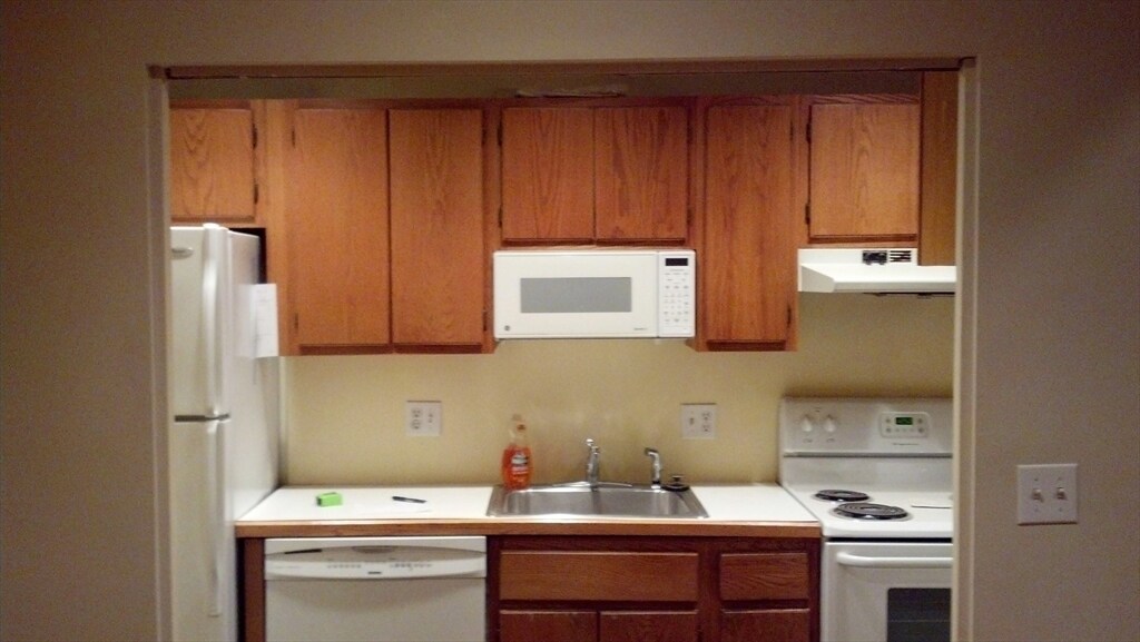 Primary Photo - 279 Beacon St