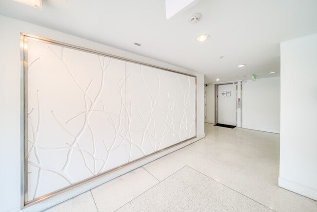 Lobby - Alon Elm Luxury Apartments
