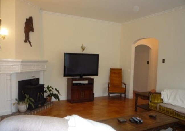 Foto del edificio - 646 Duncan St
