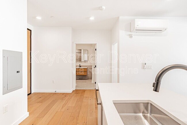 Foto del edificio - 1601 Park Ave