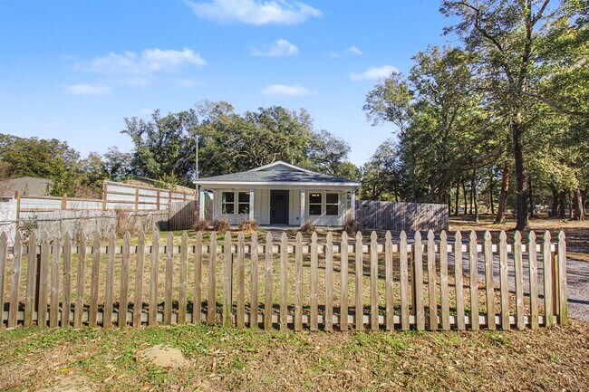 Foto del edificio - 5230 Richburg St