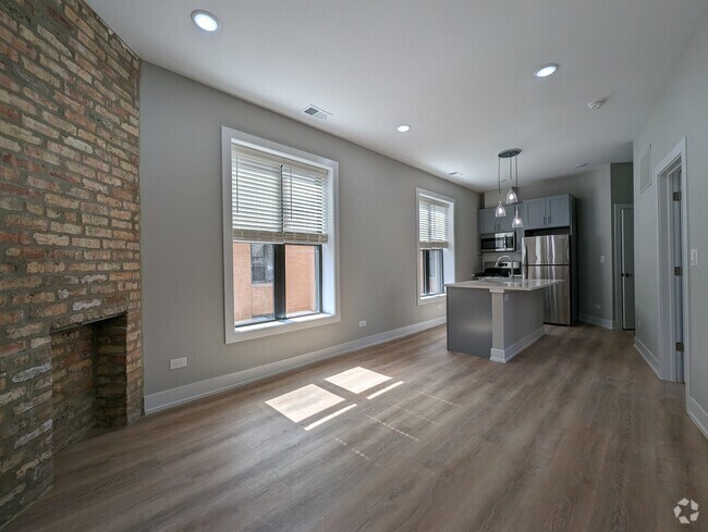Building Photo - 423 W Belden Ave