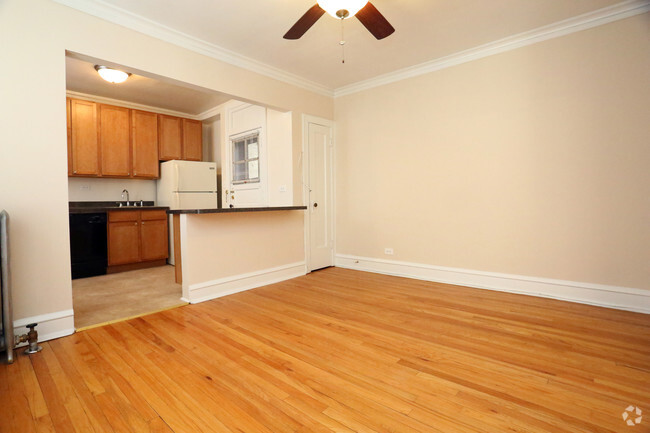 Dining Area - Live in Oak Park