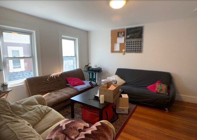 Foto del edificio - 197 College Ave