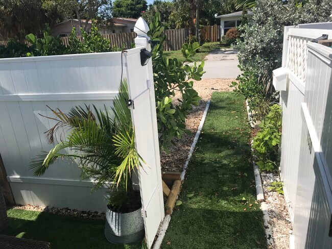 view from your stoop out to your driveway - 1326 NE 14th Pl