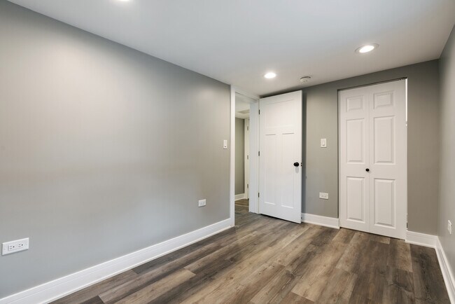 Foto del edificio - 4624 N Springfield Ave