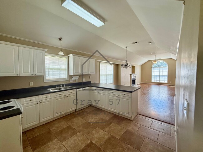 Foto del edificio - 3 bed, 2 bath home in Calera