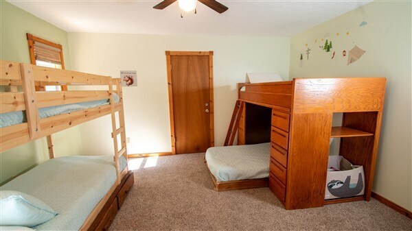 Foto del edificio - 328 Sharp Top Cir