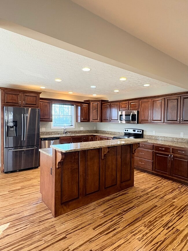 Foto del edificio - 968 Brookwood Dr