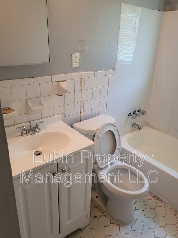 Building Photo - 2437 Chattering Ln