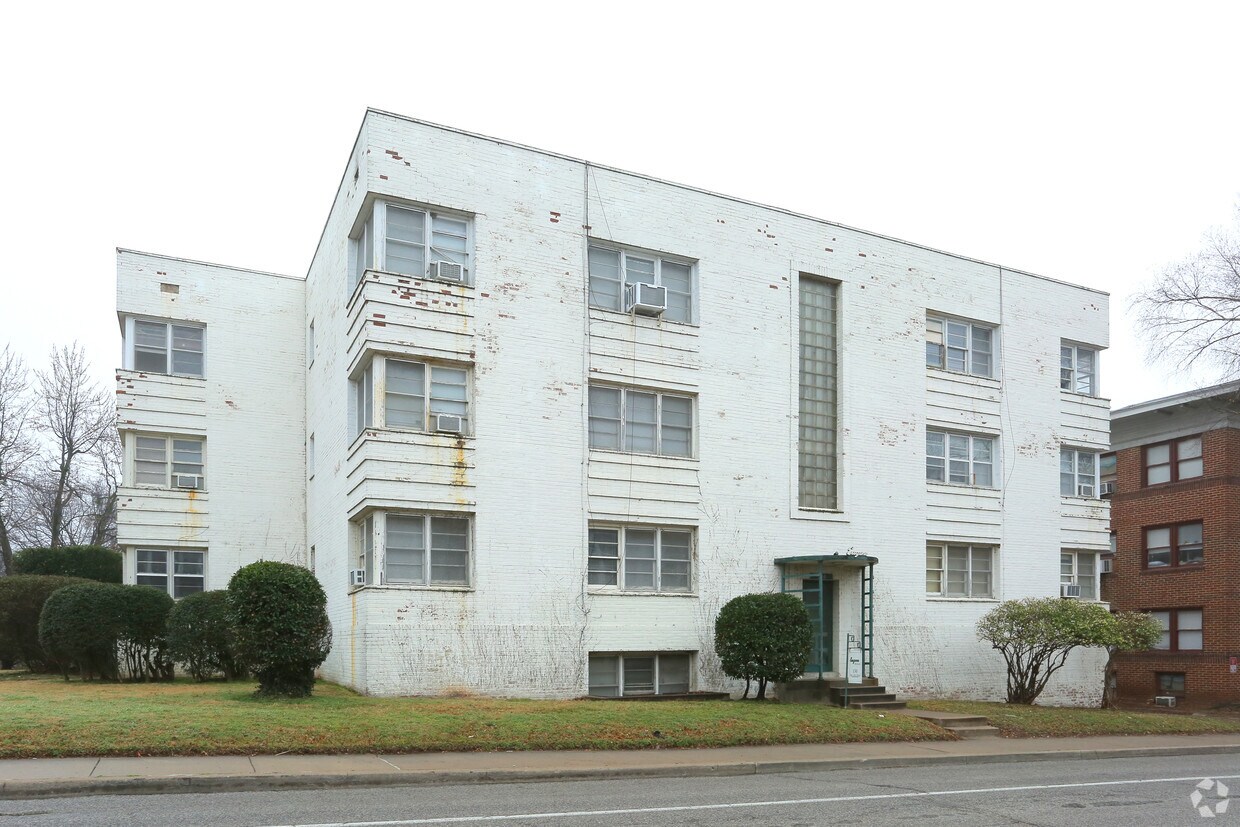 Foto del edificio - 2102 S Cincinnati Ave