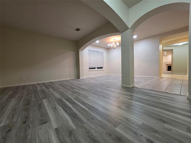 Foto del edificio - 6000 Mariposa Dr