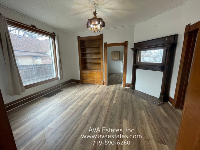 Building Photo - 1307 Cypress St