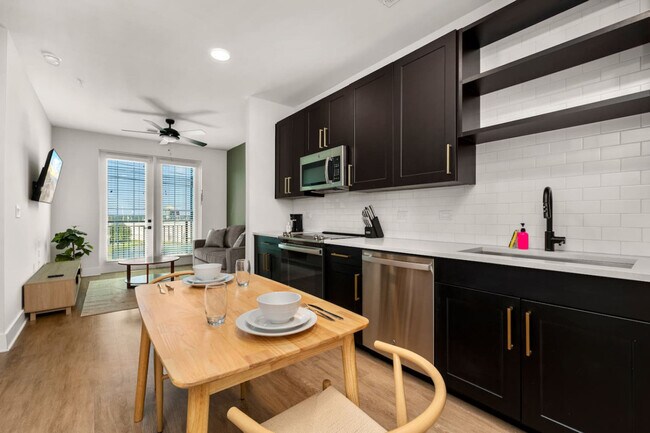 Foto del edificio - 3820 N Clark Ave