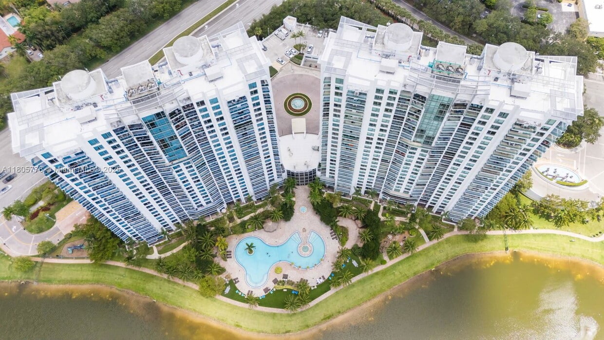 Photo - 2641 North Flamingo Road Apt #2408N, Plantation, FL 33323 - 3 BR 3 BA Condo