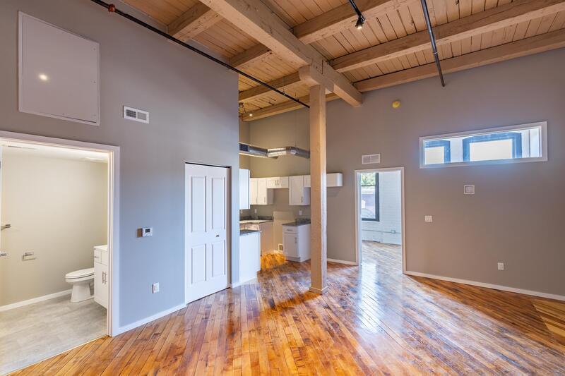 116 N 4th St Unit 203, Burlington, IA 52601 Condo for Rent in