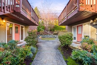 Building Photo - 2941 SW Miles St