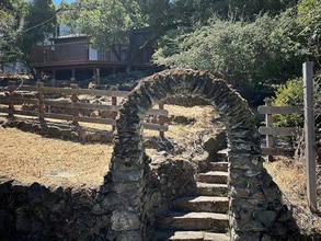 Building Photo - 614 Park Rd