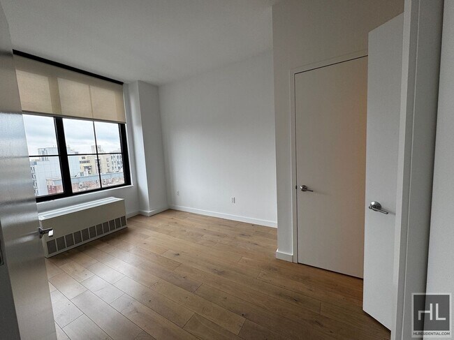 Building Photo - NORTHERN BOULEVARD