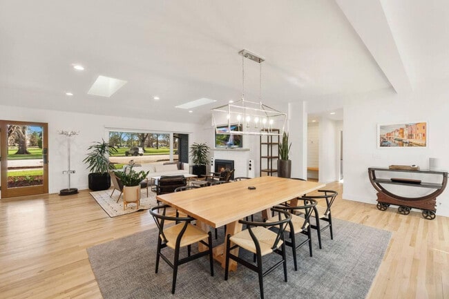 Foto del edificio - 1500 W Mulberry St