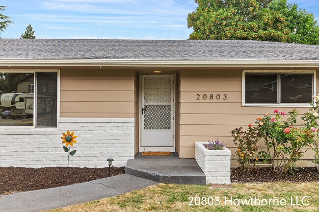 Foto del edificio - 20803 SE Hawthorne St
