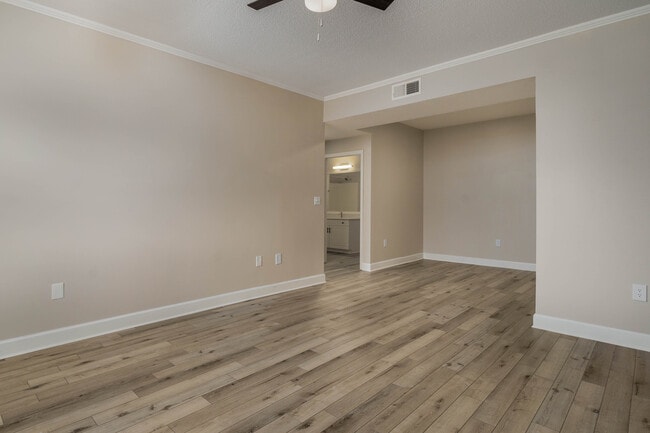 Living Area - The Mosaic at Tuscaloosa Apartments