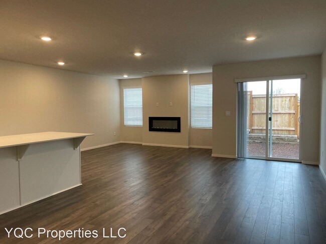 Building Photo - 4 br, 2.5 bath House - 224 N 28th Place